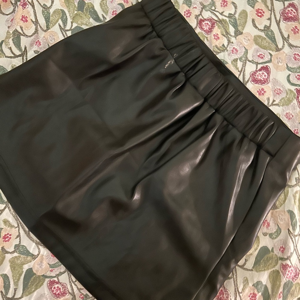 Old Navy Black Pleated Bubble Dress